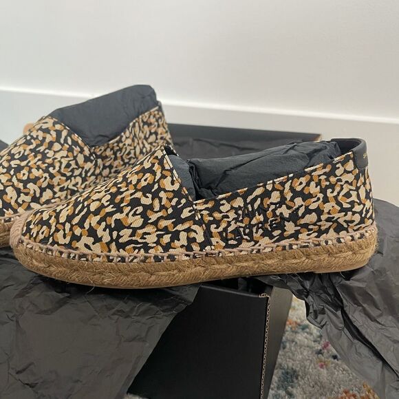Saint Laurent
leopard-print embroidered canvas espadrilles - Picture 8 of 9